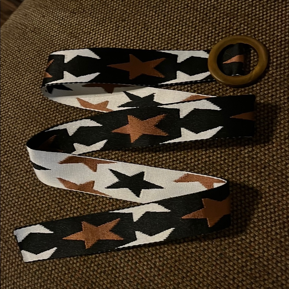 Star Patterned Black and Brown Reversible Belt!!